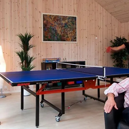 Sildestrup Sleeps 24 Pool Wifi Casa vacanze Bøtø By